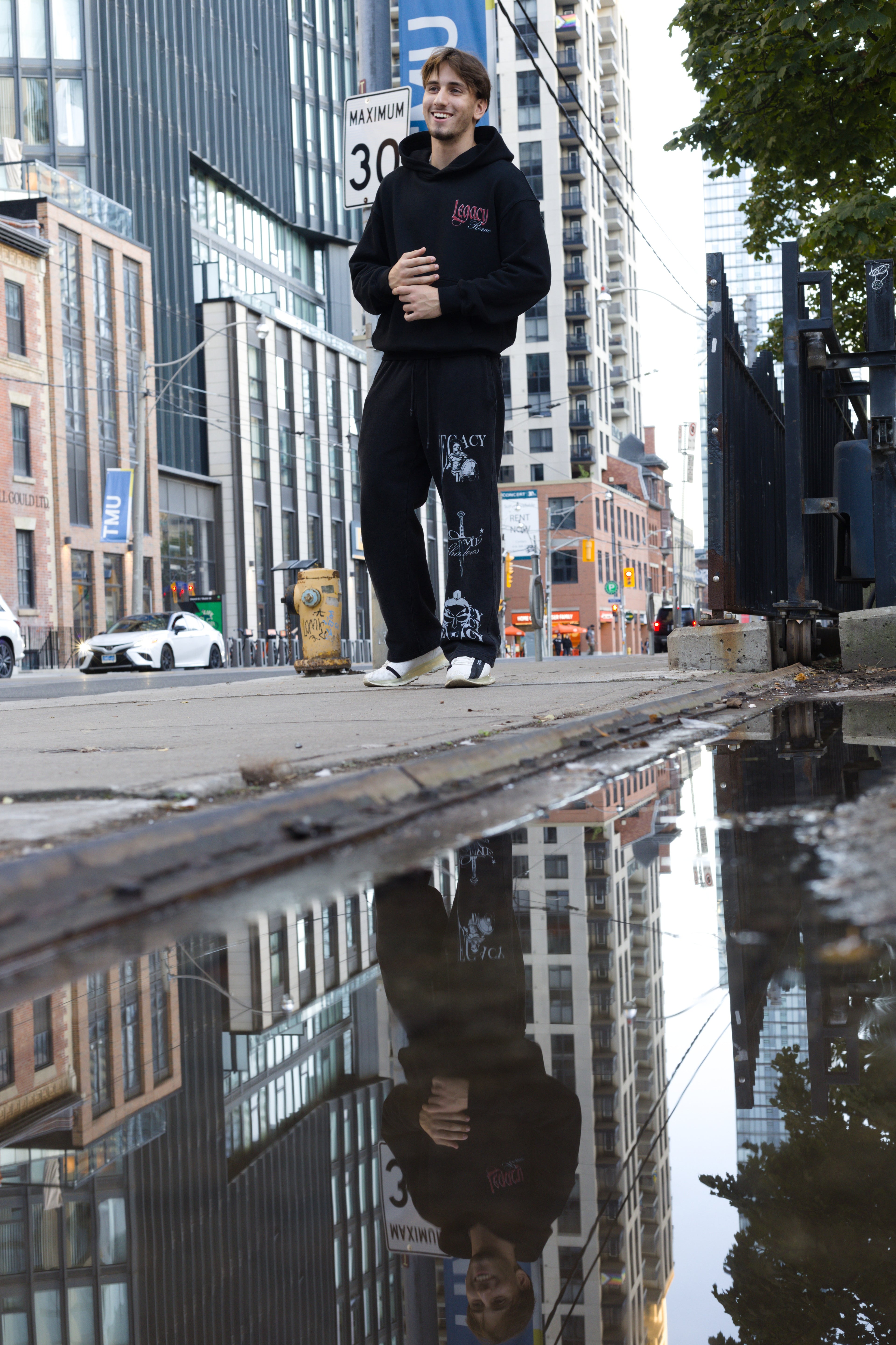 26' FOUNDERS EDITION "ECLIPSE" BUNDLE (HOODIE+PANTS)